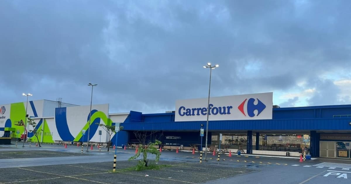 Mediado pelo TRT-BA, acordo do Carrefour pode beneficiar 720 trabalhadores demitidos após fechamento de lojas em Salvador