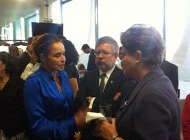 Daniela Mercury encontra Dilma na posse do presidente do STF