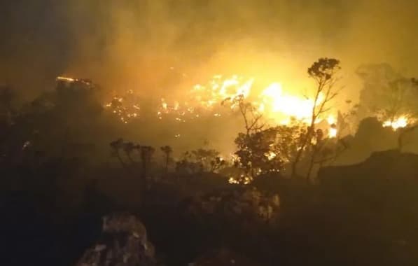 Fogo atinge 80 hectares de vegetação na Chapada Diamantina