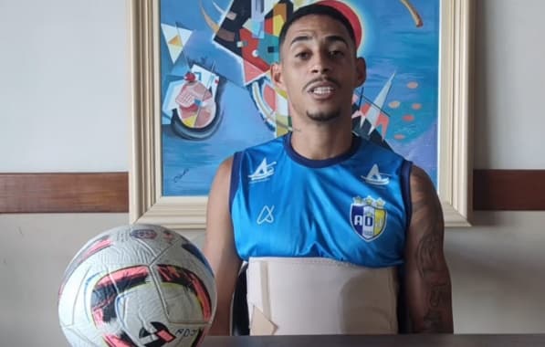 Em vídeo, zagueiro do Jequié agradece apoio dos torcedores após lesão sofrida na partida contra o Bahia