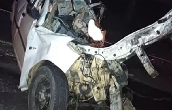 Aracatu: Idoso morre em batida entre carro e caminhão na BA-262 