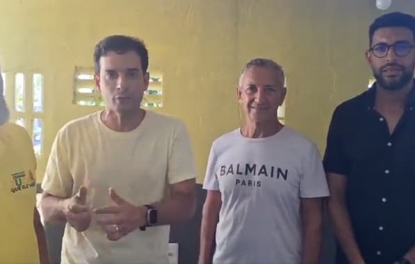 VÍDEO: Políticos de oposição de Lauro de Freitas se reúnem para convencer Teobaldo a manter a pré-candidatura a Prefeito