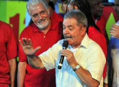  Sem voz, Lula discursa por 5 minutos, fala de &#039;surra&#039;, diz que ACM Neto &#039;plantou mentira sórdida&#039; sobre Bolsa Família e chama JH de &#039;fracassado&#039;
