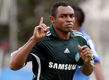 Empolgado, Obina solta provocação: 'Vou jogar no maior clube da Bahia'