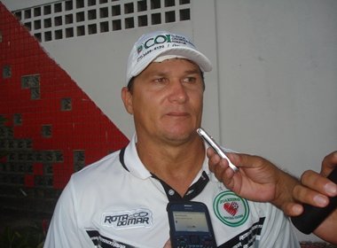 Após goleada, Emerson Mateus pede reforços