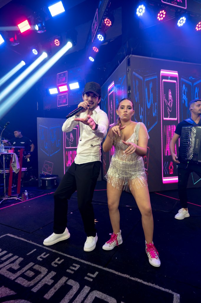 Sophia completa 15 anos com festa em Aracaju