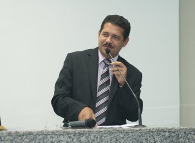 Camaçari: Vereador quer conceder GTS a servidores da Câmara