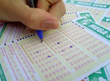 Mega-Sena acumulada pode pagar R$ 11 milhões neste sábado