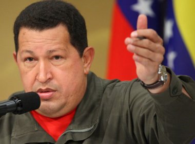Chávez se reúne com ministros em hospital, diz vice-presidente