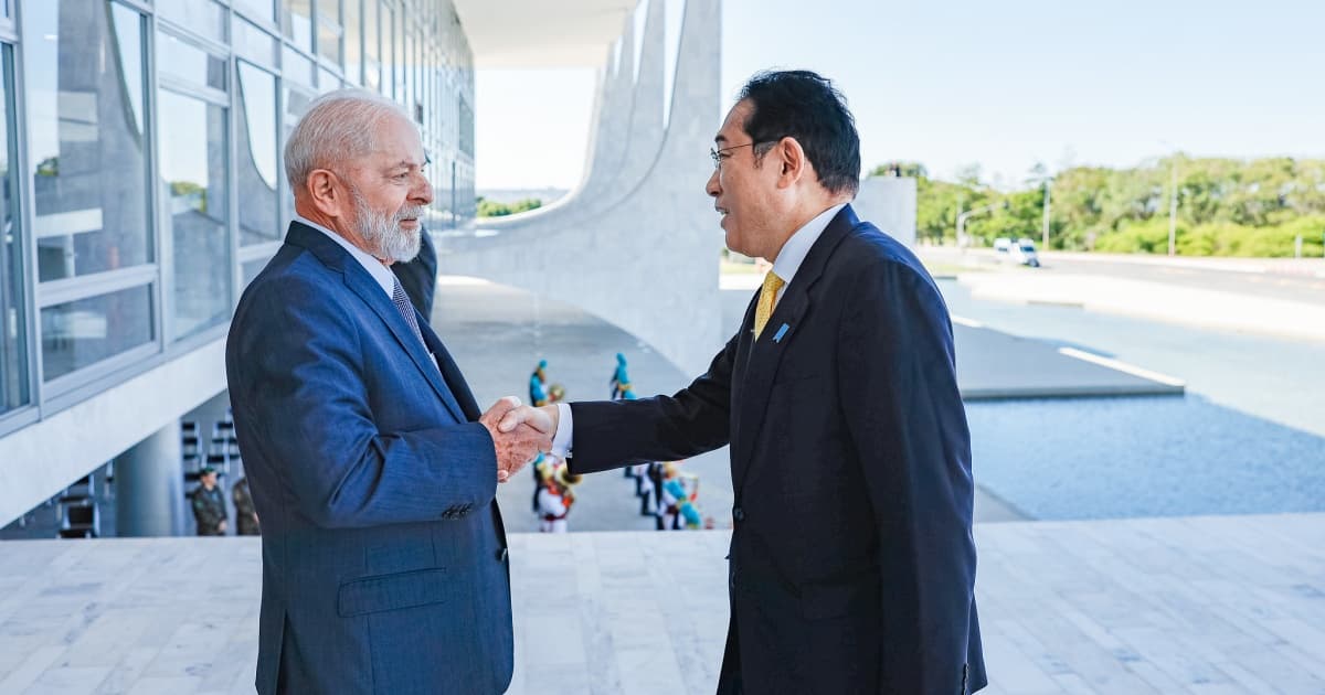 Lula fala em levar premiê japonês a churrasco para convencer país a comprar carne brasileira