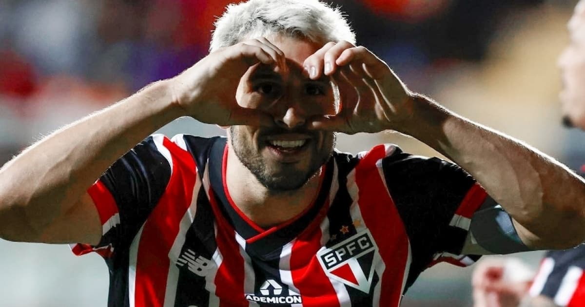 São Paulo vence Cobresal e garante ida às oitavas da Libertadores