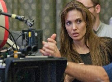 Angelina Jolie apresenta filme em que estreia como diretora no Festival de Berlim