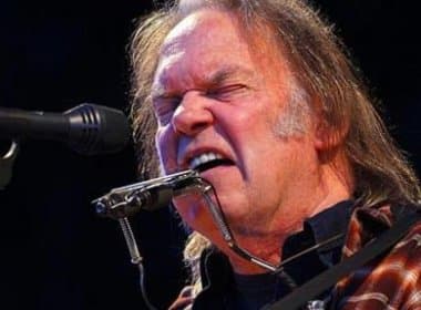 Neil Young planeja lançamento de dois álbuns para este ano
