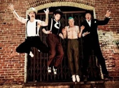 Red Hot Chilli Peppers lança videoclipe interativo da faixa ‘Look Around’