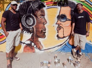 Denissena e Jereba Arts grafitam muro para o Festival Musiques Métisses