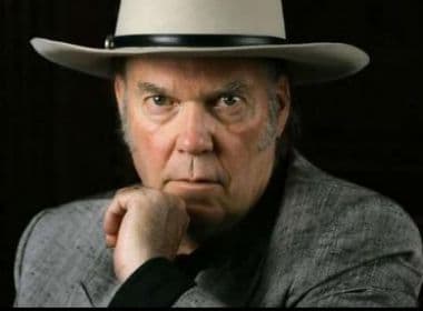 Neil Young revela que ainda tem fissura por drogas 