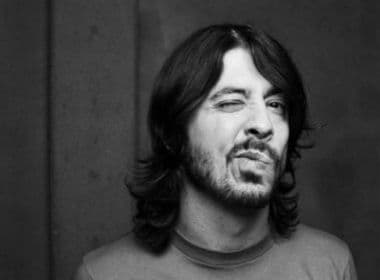 Dave Grohl vai apresentar programa de rádio