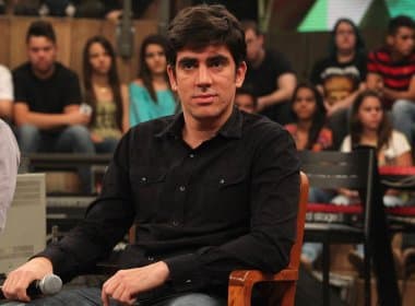 Sem contrato, Marcelo Adnet já conversa com diretores da Globo sobre novo humorístico