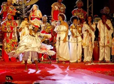 Dançarina é eleita Deusa do Ébano de 2013