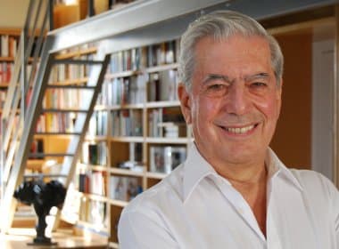 Vargas Llosa anuncia término de seu novo romance &#039;El Héroe Discreto&#039;
