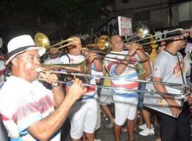  Desfile de fanfarras na Barra abre Carnaval de Salvador nesta quarta-feira