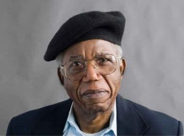 Morre o escritor nigeriano Chinua Achebe aos 82 anos