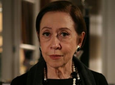 Aos 83 anos, Fernanda Montenegro estreia como diretora teatral