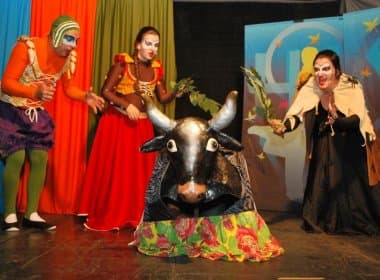Companhia catarinense apresenta espetáculo teatral &#039;O Auto do Boi de Mamão&#039;