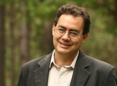 Escritor Augusto Cury participa de palestra em Salvador neste sábado