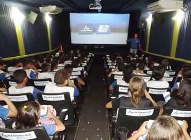 Projeto leva espetáculos teatrais e sessões de cinema gratuitamente para Cajazeiras