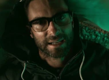 Novo clipe do Maroon 5 é acusado de promover atos criminosos por organização dos EUA