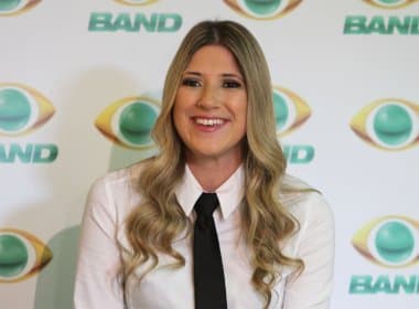 Dani Calabresa assina contrato com a Rede Globo