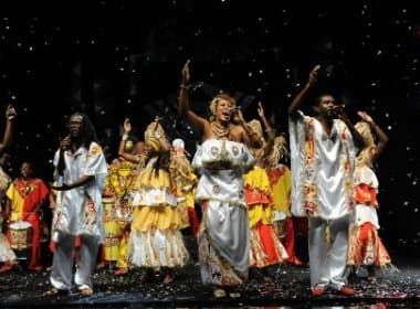 Ilê Ayê recebe Grupo Movimento em penúltimo ensaio pré-carnaval