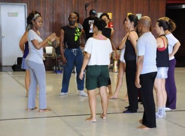 Balé Teatro Castro Alves realiza aulas gratuitas de técnicas de expressão corporal