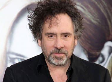 Tim Burton sofre acidente durante gravações e é socorrido em hospital