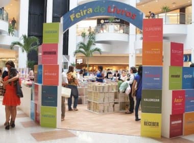 Feira oferece livros a partir de R$ 5 em shopping