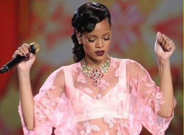 Para se dedicar a produção do novo CD, Rihanna cancela show em desfile