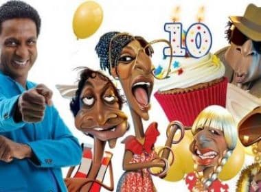Luís Miranda estreia temporada comemorativa de 10 anos da comédia ‘7Conto’ em Salvador
