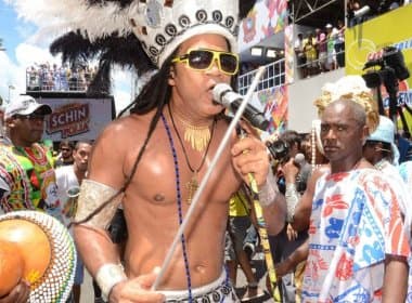  Em comemoração ao dia de Iemanjá, Carlinhos Brown apresenta performance gratuita