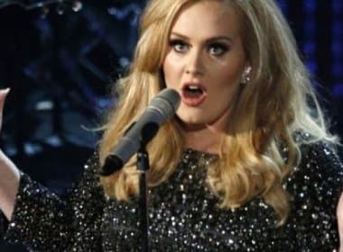 Adele dedica música de Bob Dylan às vítimas dos atentados de Bruxelas