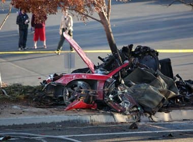 Corte de Los Angeles inocenta Porsche de acidente que matou Paul Walker e amigo