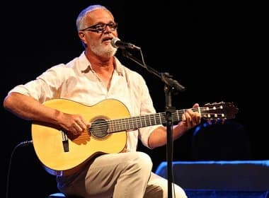 Roberto Mendes reverencia chula em show com Coletivo Musical em Camaçari