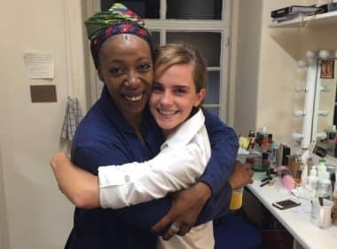 Emma Watson encontra Noma Dumezweni, Hermione nos teatros, e se emociona