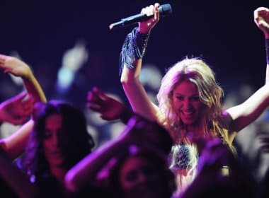 Shakira lança música em parceria com o cantor colombiano Maluma