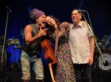 Tribalistas se reencontram em show de Marisa Monte na Concha Acústica; veja vídeo
