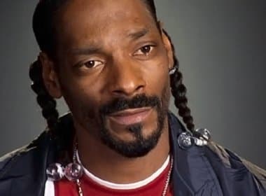 Snoop Dogg atira em Trump durante vídeo e presidente ataca
