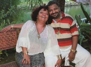 Esposa de Arlindo Cruz se dedica exclusivamente aos cuidados do cantor