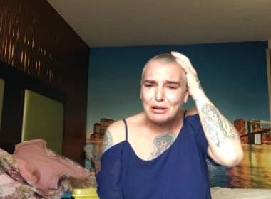 'Estou completamente sozinha': Sinead O'Connor chora e faz apelo desesperado 