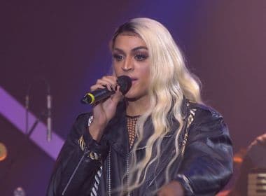 Após boatos de briga, Pabllo Vittar assume Música Boa Ao Vivo no lugar de Anitta