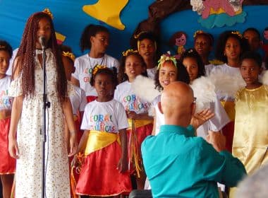 Igreja de São Francisco recebe coral formado por crianças do Bairro da Paz 